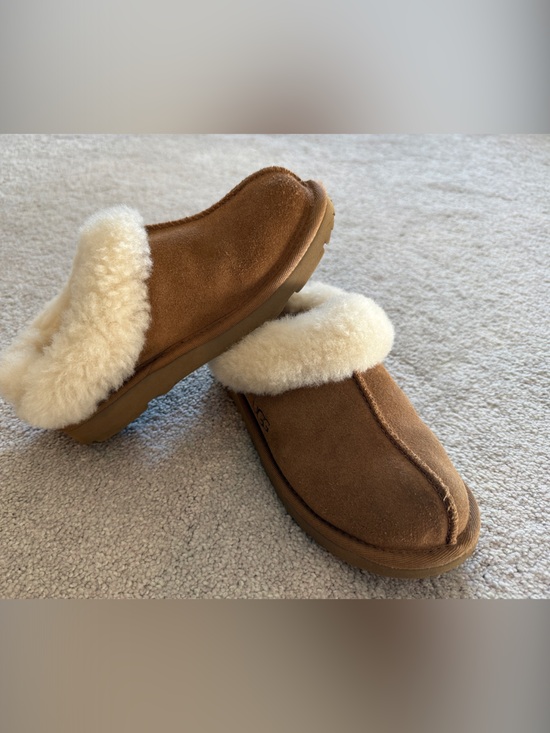 UGG Other - UGG Kids Shoes Size 1